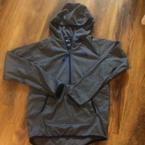 North Face half zip pullover
